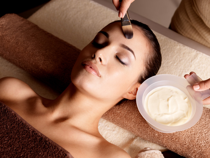 La Therapie Hydralift Facial